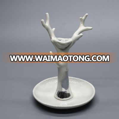 Simple design cheap tree ceramic earring holder from factory