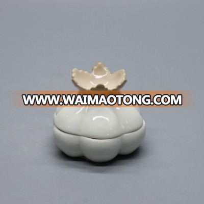 Wholesale mini ceramic trinket box from India