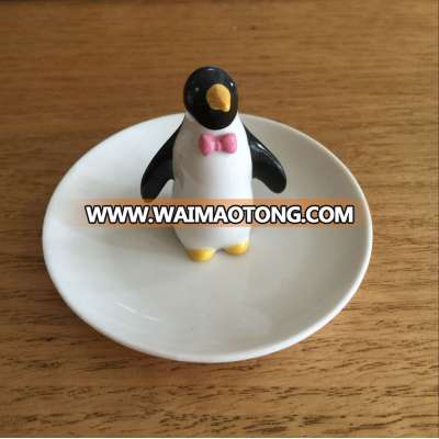 New design cute penguin ceramic ring holder jewelry